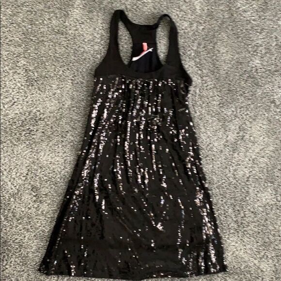 NWT Eight Sixty racer back sequin dress. M - Picture 1 of 5